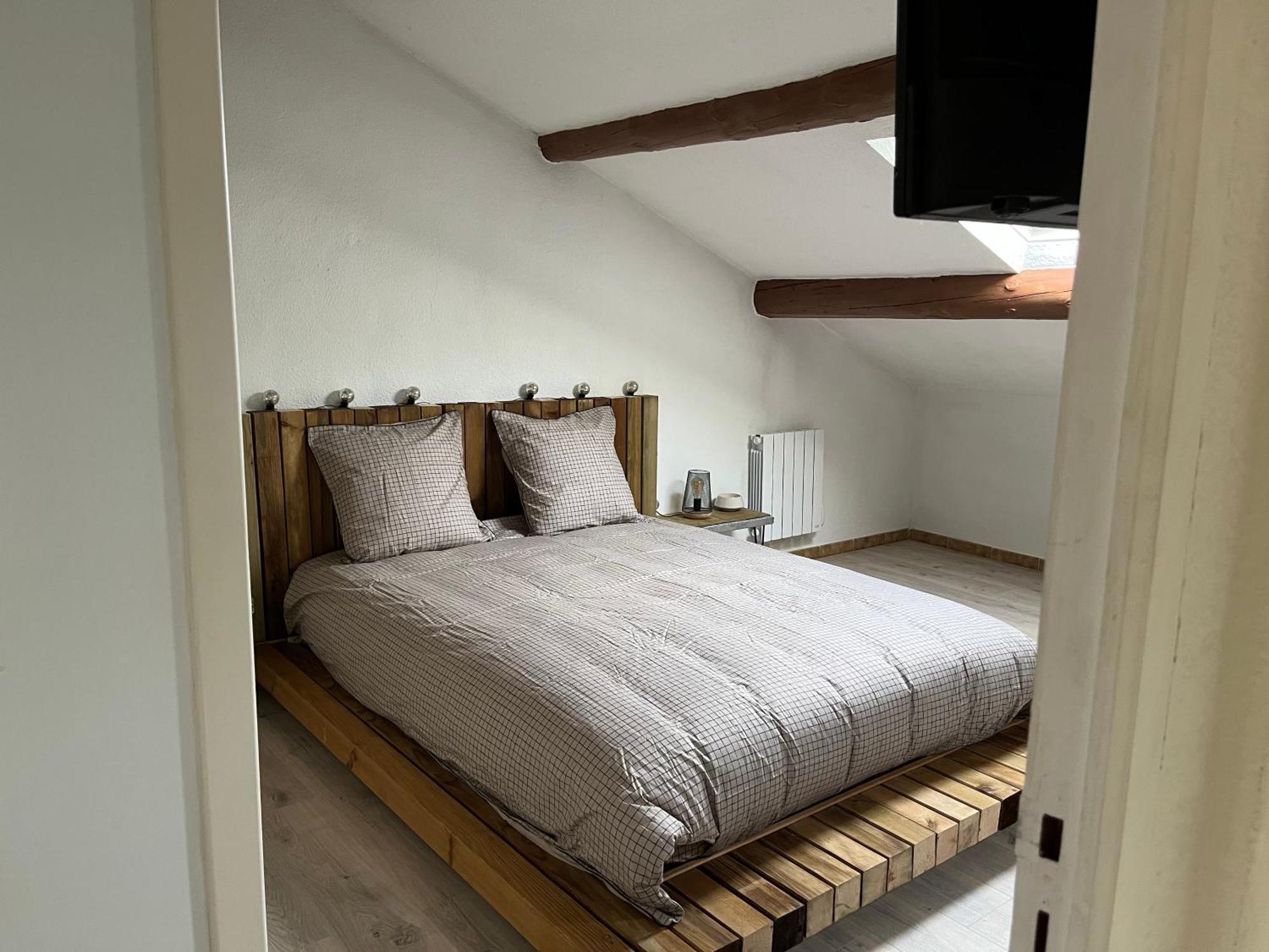 Duplex Lumineux Sur Gde Terrasse, Balneo Double, Parking Prive, Clim, Local Velos 索尔古河畔的恩特莱奎斯 外观 照片
